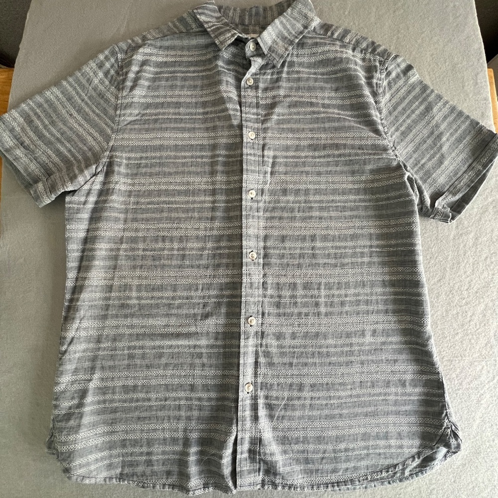 Goodfellow and Co men's button up shirt
